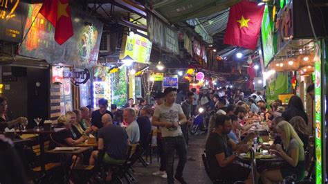 越南的路边摊，吃过的人有点糊涂：这是到了广东还是广西？
