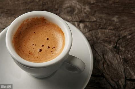 意式浓缩咖啡espresso怎么喝正确喝法 意式咖啡粉水比特点风味 中国咖啡网