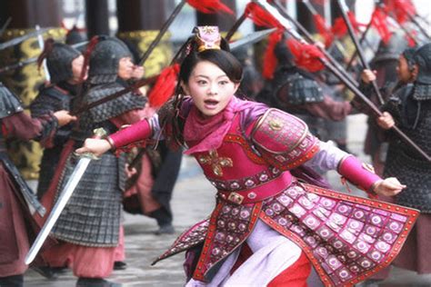 中国古代的几个女将是真实存在的，那么女兵到底存不存在呢？_凤凰网视频_凤凰网