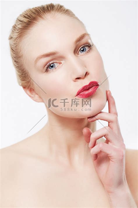 非主流噘嘴图片头像