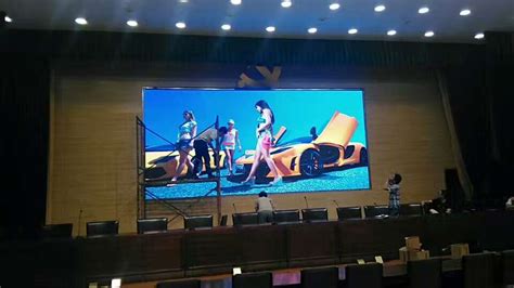 河北邢台市政府H1.8全彩屏20㎡-案例展示-鸿蓝亮光电
