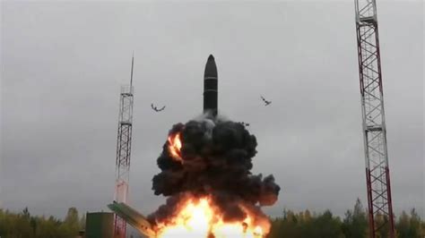 俄军试射新型反导导弹，据推测属于A-235反导系统__凤凰网