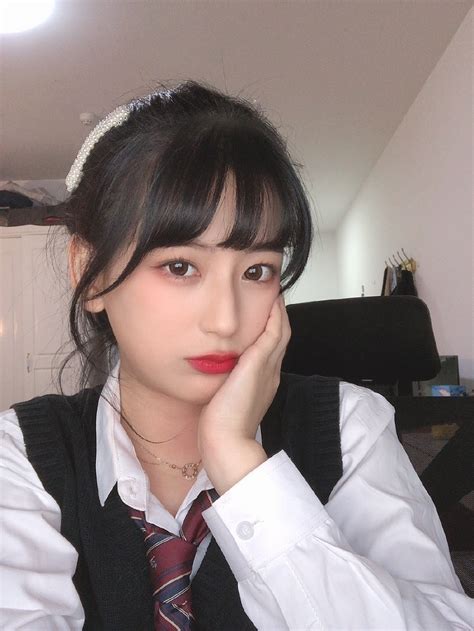 林舒晴图片