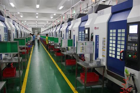 贵州丹寨：装备制造企业赶订单生产忙-人民图片网