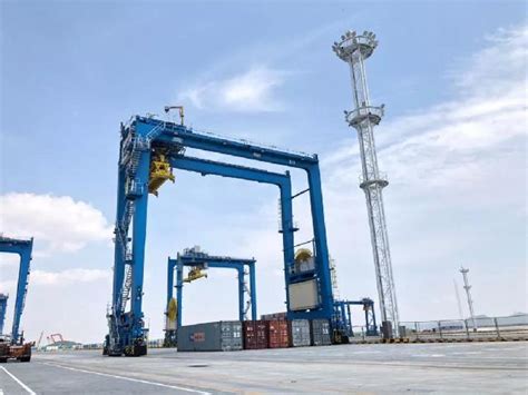 规划出炉，宁波舟山港将建成3个千万标箱级集装箱港区（附图）-海运新闻-JCtrans