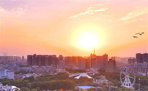 凝心聚力谋发展 郑州49中迎金水区教育局2021年度考核--新闻中心