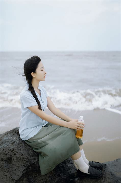 日系海边人像写真 乌龙茶|摄影|人像摄影|浮光Discrete_原创作品-站酷ZCOOL
