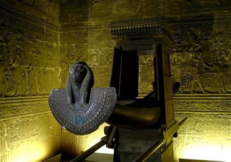 古埃及金字塔的盗墓灵异事件(3)_世界风俗网