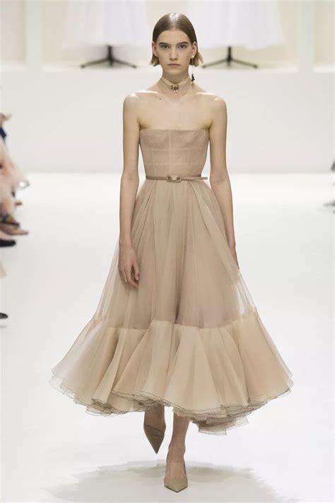 那些最美的仙女裙 我们在Dior秀场找到了