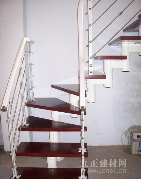 楼梯设计,楼梯踏步尺寸,实木楼梯品牌,家用楼梯扶手选择_齐家网