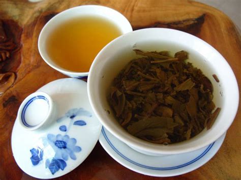 【生普洱茶】生普洱茶的功效与作用_生普洱茶的冲泡方法_绿茶说