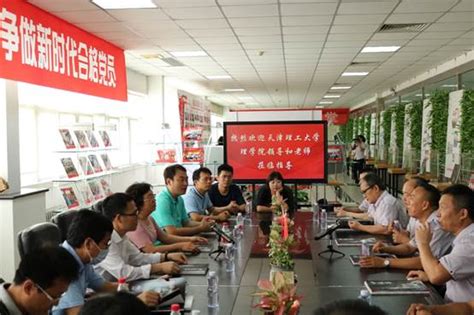 我院印刷类专业近70名学生到河南邮电印刷厂实习