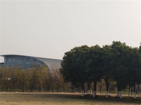 2023中国药科大学江宁校区游玩攻略,学校很大，冬天景色还不错，...【去哪儿攻略】