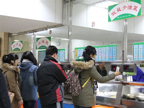 中国农业大学新闻网 服务保障 东区学一食堂推出“低盐少油”窗口（图文）