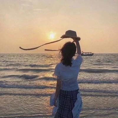 头像女生微信复古风背影