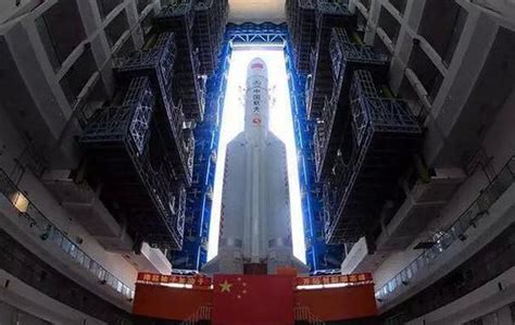 嫦娥五号月球展示中国国旗 网友开始怀疑美国登月造假 - 数码前沿 数码之家