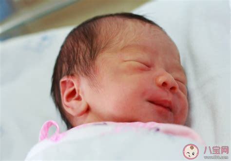 新生儿评分多少是正常的 新生儿评分的标准是什么 _八宝网