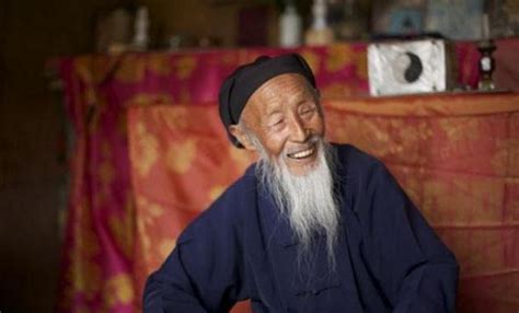 为修行他“隐居”道观70年，曾闭门打坐49天，预言自己104岁仙逝|道长|道观|道教_新浪新闻