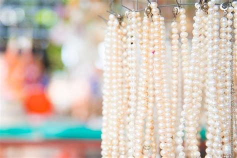疯狂的珍珠：每月涨价一次，养殖户卖断货，珠商月入500万