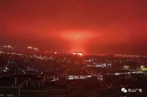 舟山出现血红天空异象原因找到了，画面很罕见：为何这次特别红？--中国数字科技馆