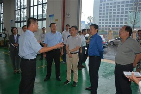 常德市科技局领导来我司调研科技型企业 - 工装材料 - 湖南粤港模科实业有限公司