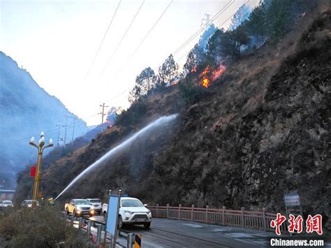 直击四川雅江森林火灾现场：火线在风中蔓延 救援力量彻夜扑救凤凰网宁波_凤凰网