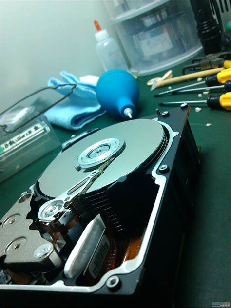 服务器上的硬盘一般是什么硬盘