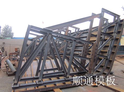 产品中心-桥梁模板,山东桥梁模板,山东钢模板,潍坊市顺通模板科技有限公司