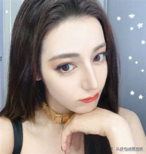 迪丽热巴素颜图图片