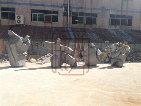 玻璃钢雕塑17 - 深圳市海麟实业有限公司