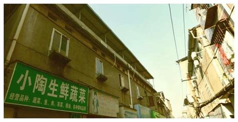 南昌一城中村：房屋老旧，巷内藏有“宝藏”，吸引独居民工的前往__财经头条