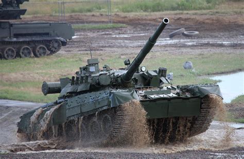 俄披露最新版T90坦克性能 称论性价比仅中国VT4能比_手机新浪网