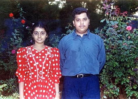 历史上的今天7月5日_1987年泰米尔伊拉姆猛虎解放组织首次以自杀攻击的方式袭击斯里兰卡陆军（英语：Sri Lanka Army），之后几年便 ...