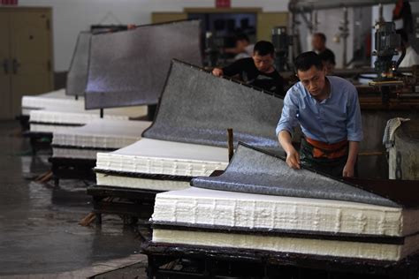 传递手工纸的温度| "中国手工造纸的技·艺"首展亮相中国科技馆-清华大学美术学院