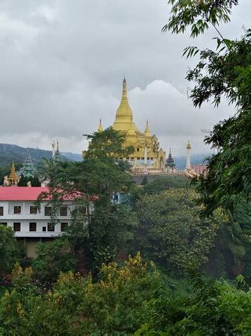 在瑞丽，不用办护照和签证就可以去缅甸玩一天，看缅北风土人情|瑞丽|木姐|缅甸_新浪新闻