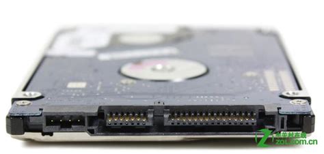 硬盘接口类型SATA2.0和SATA3.0有什么区别