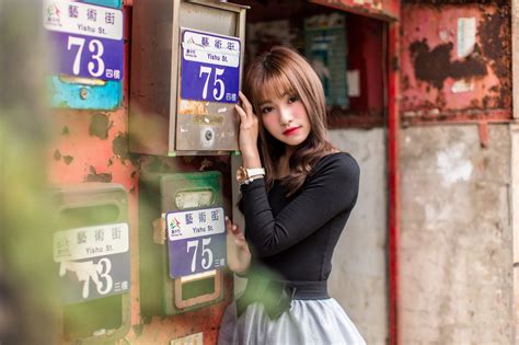 28 Popular Chinese Girl Names and Their Meanings