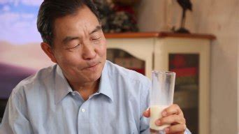 老年人什么时候喝牛奶能达到最佳补钙效果-漳州正兴医院健康管理中心 - 科室新闻 - 漳州正兴医院