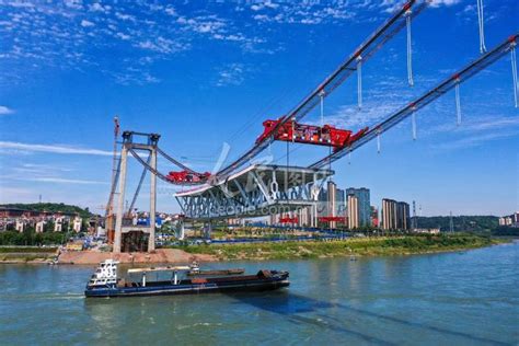 四川泸州：泸州长江二桥建设正酣-人民图片网