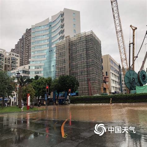 广州暴雨致水浸 交通大堵塞-首页-中国天气网