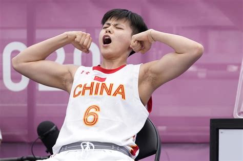 中国女子3X3篮球队首日取得一胜一负_凤凰网