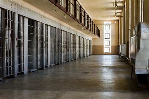 历史监狱囚犯细胞监禁法律安全金属犯罪定罪酒吧惩罚高清图片下载-正版图片321352588-摄图网