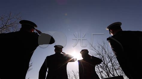 全世界都有这个职业，但唯有中国冠以“人民” 致敬人民警察！_凤凰网视频_凤凰网