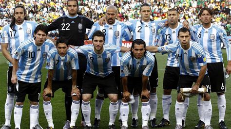 决战卡塔尔！阿根廷国家队官方发布决赛海报：梅西领衔_PP视频体育频道