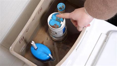 解析马桶水箱水位怎么调节 - 装修保障网