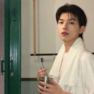 男生头像微信非主流真人