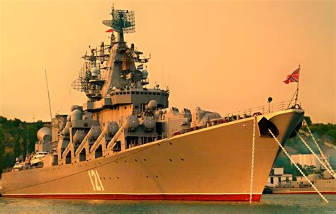 俄舰队1艘大型反潜舰发生火灾 - 海洋财富网