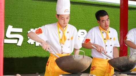 初中生学厨师去哪好呢_新东方烹饪教育（上海校区）【官网】