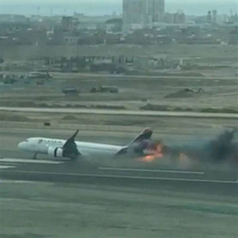 秘鲁一机场发生撞机 致2死36伤