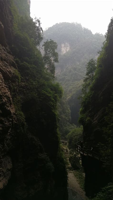 【龙水峡地缝摄影图片】重庆武隆风光摄影_依山的天空_太平洋电脑网摄影部落